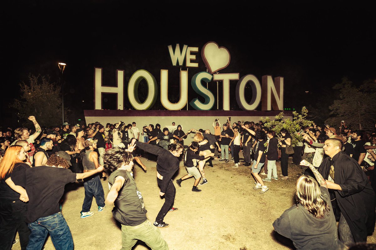 DEREKFILMS tweet media