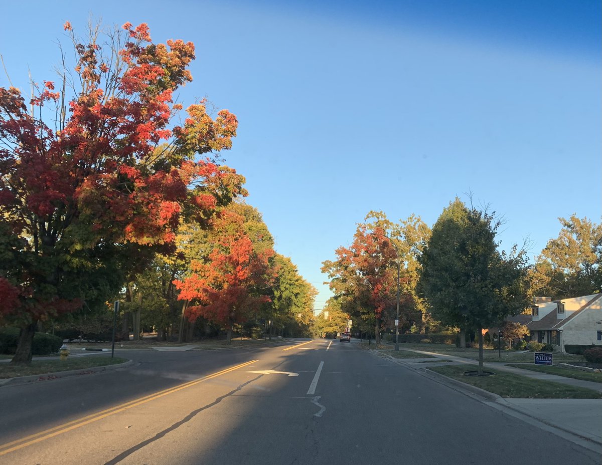 Issy Byrd (@issyb_mkgt) on Twitter photo Does this beautiful fall weather put you in the mood for something pumpkin? Come stop by the <a href="/FHS_EARLYBIRD/">EARLY BIRD</a> and get a pumpkin spice coffee or hot chocolate! Does this beautiful fall weather put you in the mood for something pumpkin? Come stop by the <a href="/FHS_EARLYBIRD/">EARLY BIRD</a> and get a pumpkin spice coffee or hot chocolate!