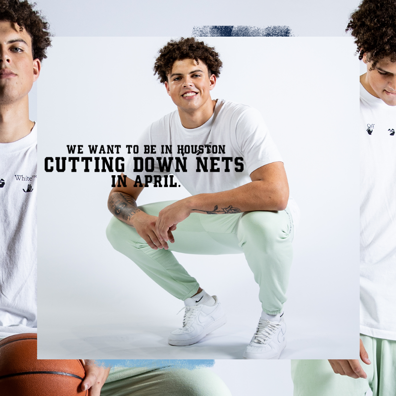 UNC_Basketball's tweet photo. Whatever it takes.

#CarolinaFamily | @willshaver6