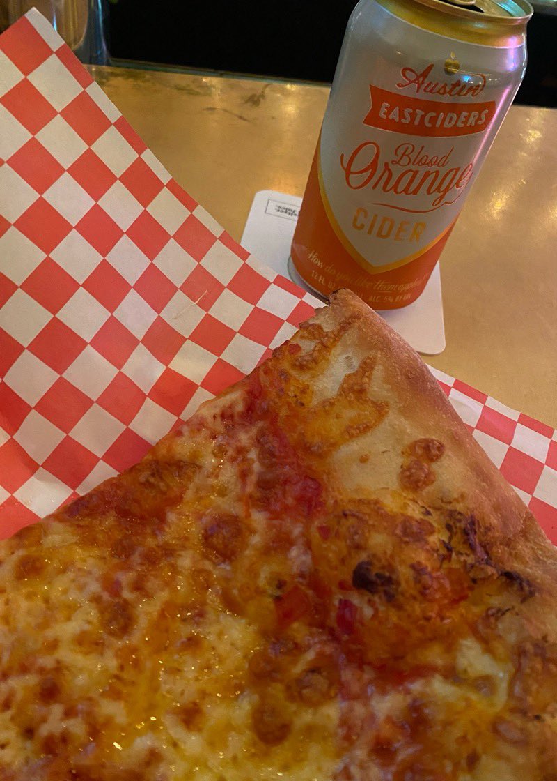 Pizza &amp; a blood orange cider at <a href="/Whitlows/">Whitlow's</a> before the <a href="/iamnovoamor/">Novo Amor</a> show at <a href="/930Club/">9:30 Club</a>