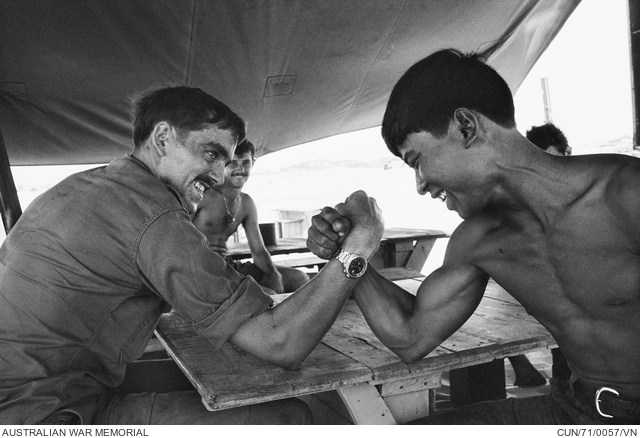 OpenArmsSupport's tweet photo. Strength comes in many forms. 

Reaching out for help takes strength. 

Asking someone if they’re ok takes strength.

If you’re a veteran or part of their immediate family &amp; want support, contact us to find out ways we can help.

☎️ 1800 011 046
#StrongerTogether #OpenArmsSupport https://t.co/WksP7nZlxC