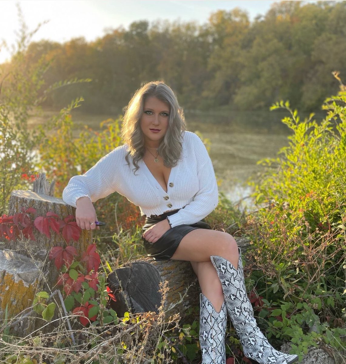 ✾ 𝑚𝑒𝑔 ✾ tweet media