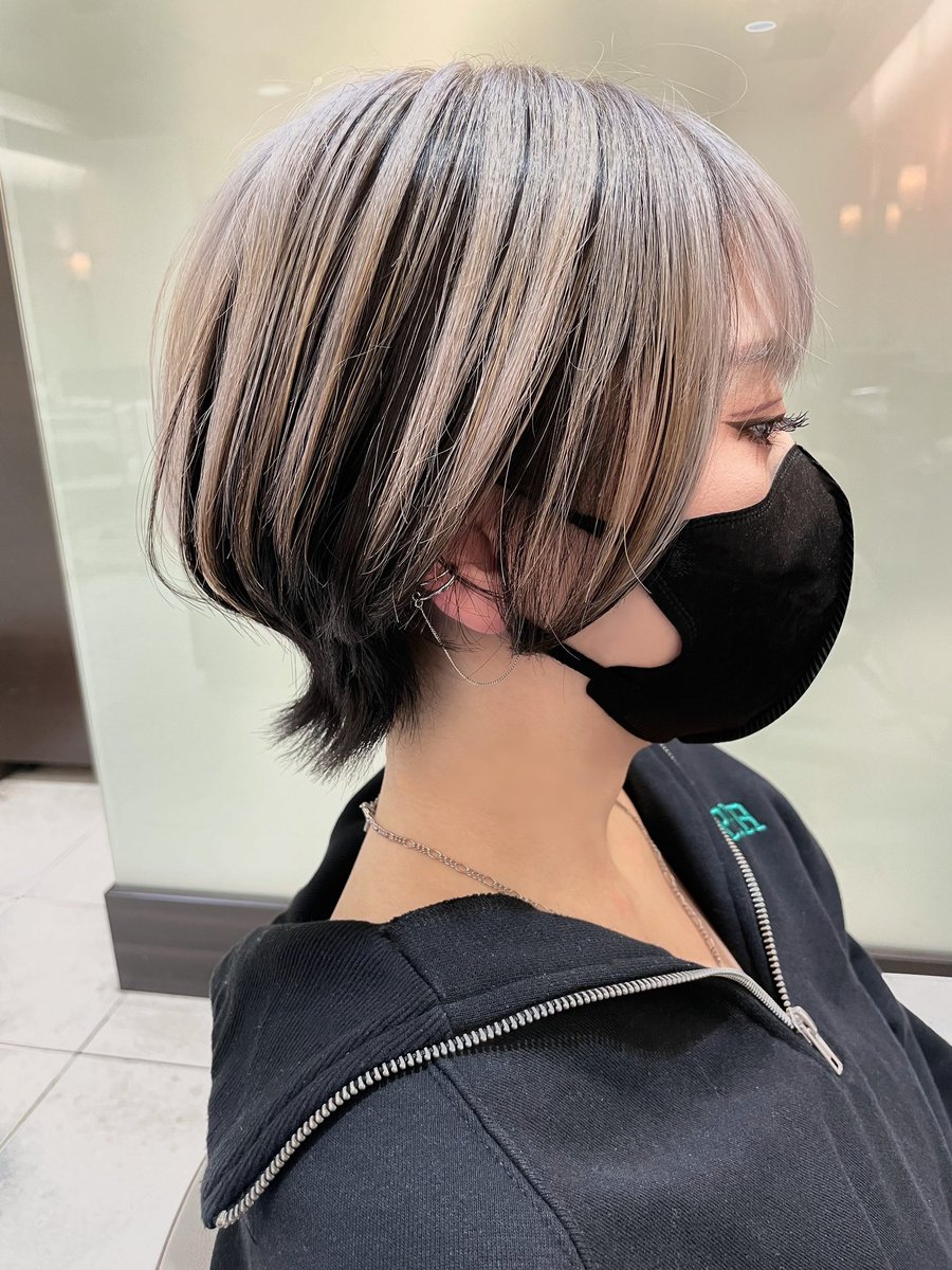 _fifiox's tweet photo. みんな生きてる？
美容師になたよ🥹
最近の私の髪の毛です🥹 https://t.co/Jrc3aEXDTq