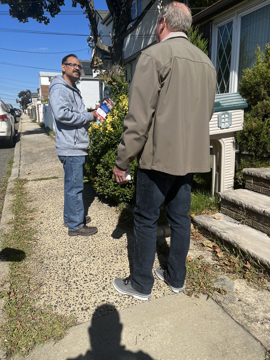MooreforNewYork's tweet photo. Another day closer to Election Day means another day of knocking doors! It’s #knocktober after all. https://t.co/p1jdFVwDjL