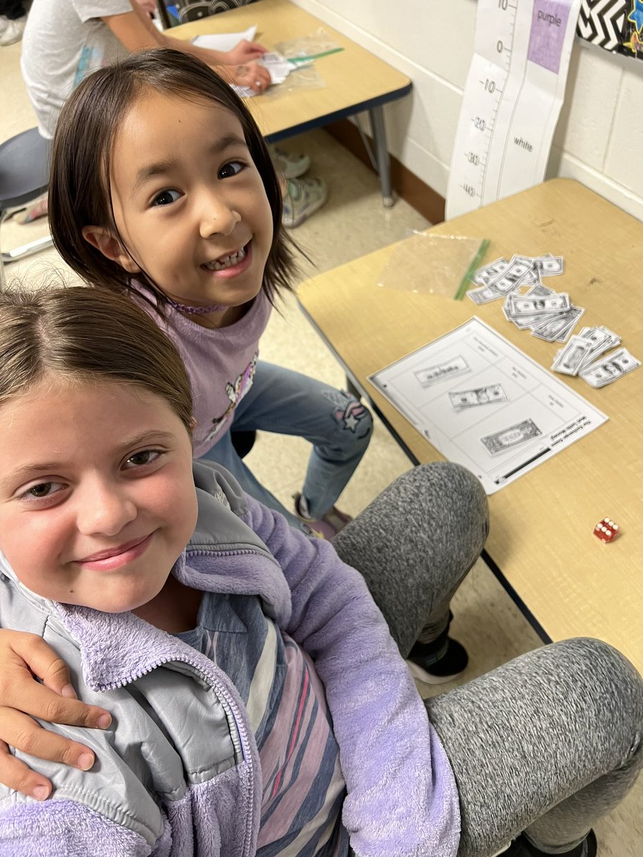 Buch2ndGrade's tweet photo. Last week we enjoyed playing both the Number Grid Game and the Money Exchange Game.  🎲 #BuchananBears https://t.co/JMJoqM1HM8