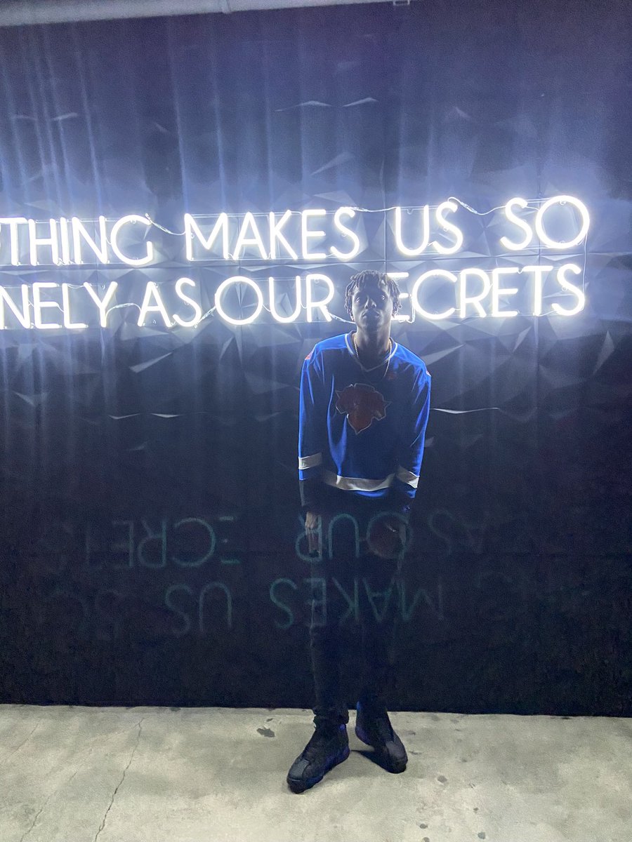 jruthdatruth's tweet photo. got a story and it’s one of a kind 💭 https://t.co/lefVogj5uh