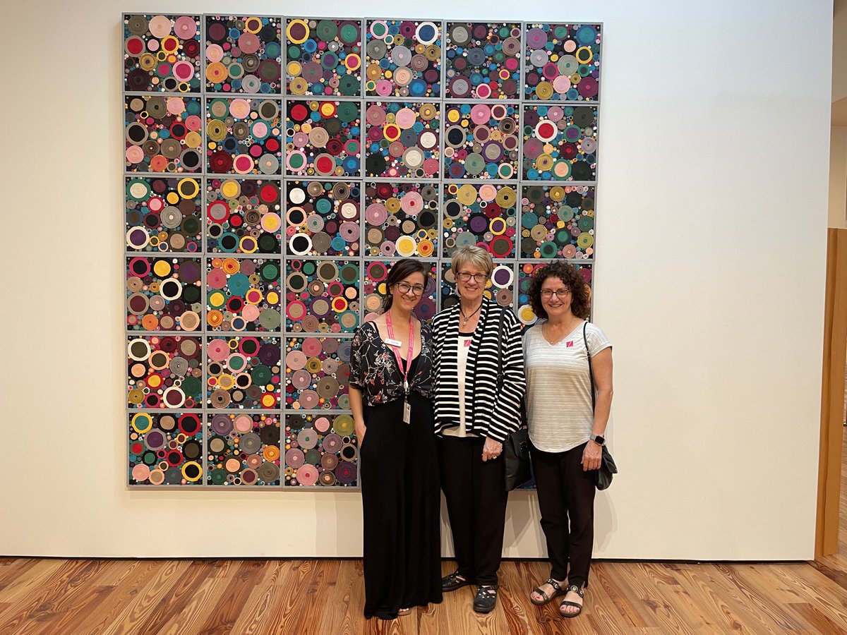 DebraMJacobs's tweet photo. Stopped by ⁦@art_sarasota⁩ with ⁦@reliableadvisor⁩ to be greeted by ⁦@CCuadradoTPF⁩ #art https://t.co/M98Ac82nTa