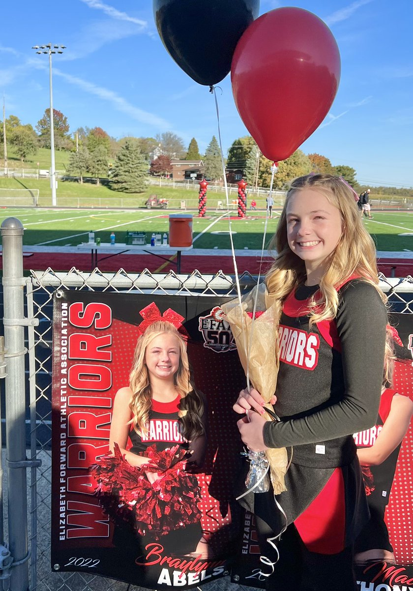 Mrs_Abels's tweet photo. EFAA Senior Night for the 6th graders ❤️🖤 📣🏈 #EFAA #EFWarriors https://t.co/totXQA3JP9