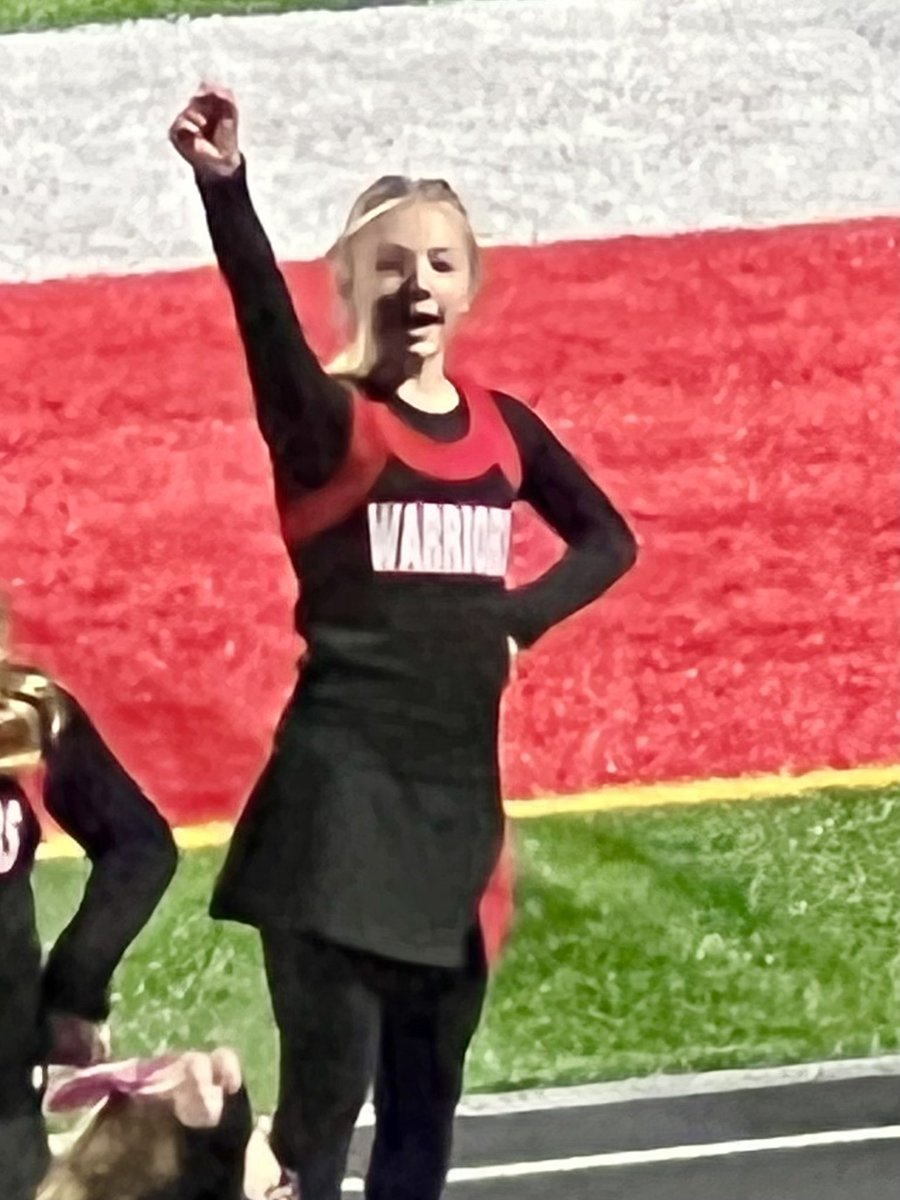Mrs_Abels's tweet photo. EFAA Senior Night for the 6th graders ❤️🖤 📣🏈 #EFAA #EFWarriors https://t.co/totXQA3JP9