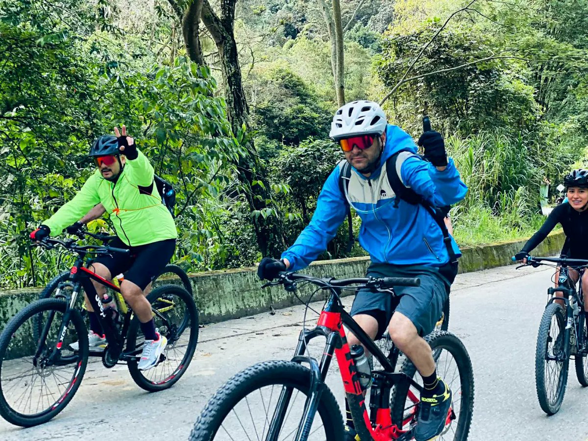 #Ciclopaseo 🚴‍♀️
¡Qué éxito! Más de 500 ciclistas pusieron a prueba esas largas horas de entrenamiento para rodar juntos hasta llegar a Neira. ⚡Disfrutamos de la bici, un GRAN PARCHE, las rifas y la naturaleza. 🚵  ¡GRACIAS por sumarte a esta aventura sobre caballitos de acero! 💚