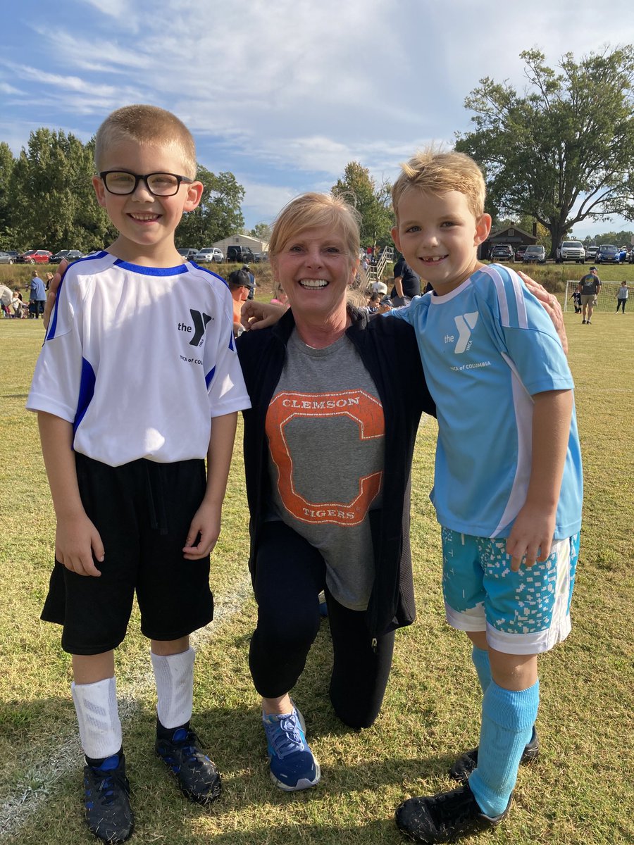 I love cheering on my kiddos in and out of school!  Awesome start to the weekend! ⁦<a href="/hecorleyelem/">H.E. Corley Elem</a>⁩ #HECleads
