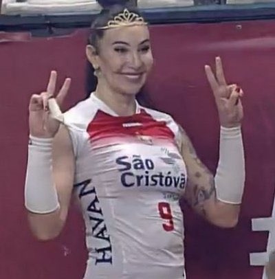 mayxny's tweet image. ei mas me prometeram que o campeão tava voltando, só não disseram que era pra casa