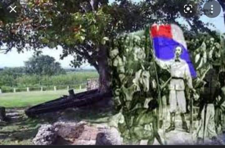 En #Cuba solo ha existido una #Revolucion la que comenzó Carlos M de Céspedes el #10DeOctubre  de #1968 y que nuestro pueblo lleva adelante y a la que no renunciaremos jamás, #ProvinciaGranma  #CubaViveSuHistoria  #TenemosMemoria <a href="/UlisesGuilarte/">Ulises Guilarte de Nacimiento</a> <a href="/CapoNapoles/">Yanaisi Capó Nápoles</a> @CubaCentral