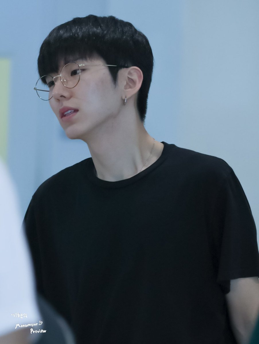 월내 tweet media