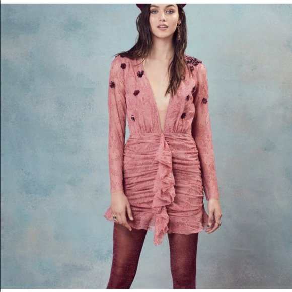 LastingBeauty_'s tweet photo. So good I had to share! Check out all the items I'm loving on @Poshmarkapp #poshmark #fashion #style #shopmycloset #oldnavy #zara #forloveandlemons: https://t.co/BcpImGLCiT https://t.co/owt3me0rIC
