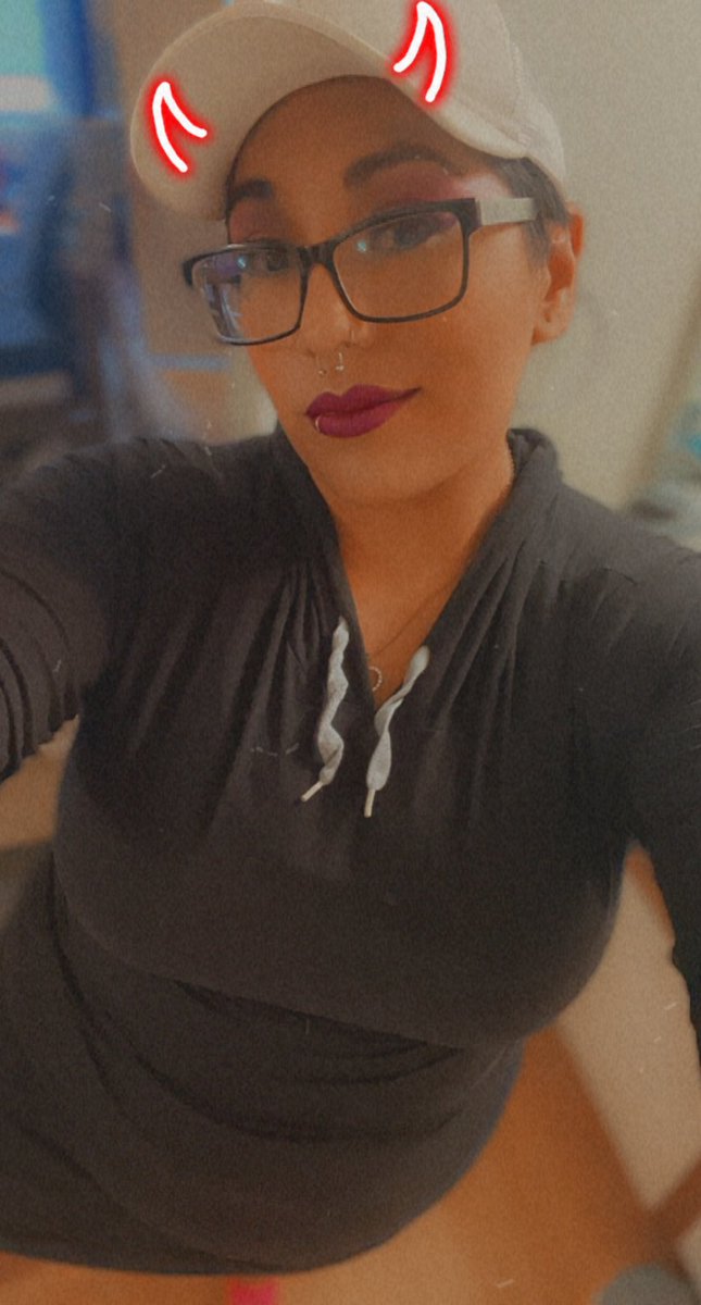 Have you #Pigs honored your Goddess today?  Probably not because your a disappointment as usual😏 #paypig #goddess #findom #dom #sillymen #payyourgoddess #slaves #pighunt    Slide on over to cash app $MonykaSilver   Maybe your worthy🥱