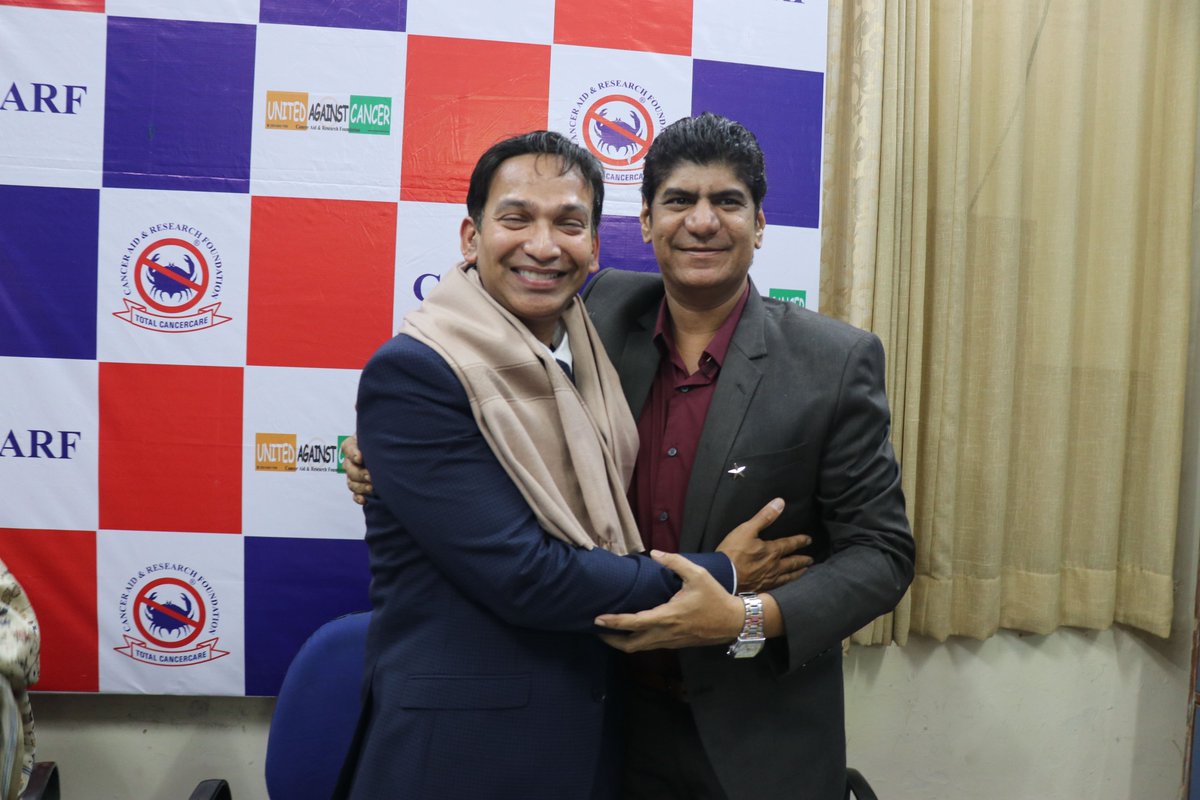 CARF3's tweet image. Chairman Mr. Shamshi Mulla and CEO Mrs. Savita Nathani felicitating our Hon. Chairman Advisory – Prof. Dr. Rehan Kazi 
1/5
#Canceraid #Chequedistribution