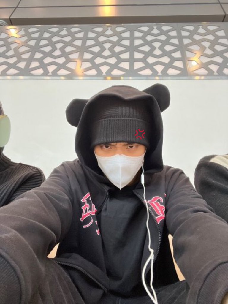 piwoncats's tweet photo. #피원하모니 #KEEHO https://t.co/3Pu8UzTOgo