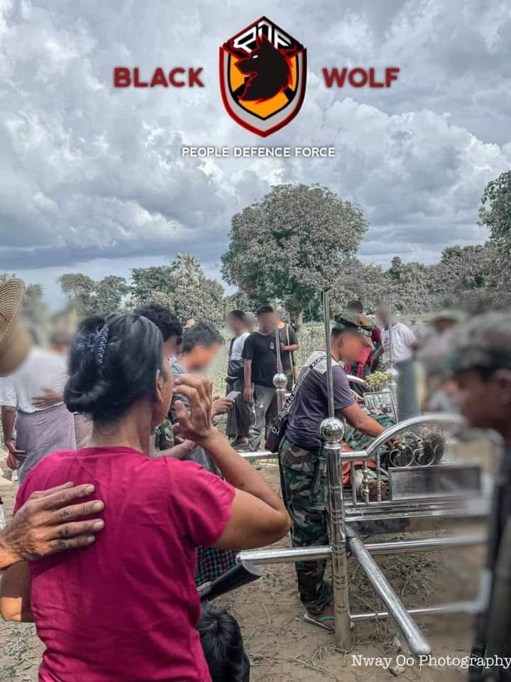 After attacking with 2 jet fighters &amp; 4 helicopters at 12.45pm on Oct8, junta troops raided NgarPanChaung village in Sagaing's Wetlet tsp at 6.45pm on Oct8, and during the raid, PDF comrade BW SNIPER from Black Wolf-PDF &amp; 2 civilians were arrested &amp; brutally killed
#2022Oct10Coup
