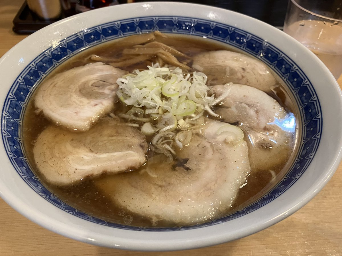 おひとりさまラーメンインスタグラム341杯目🎶 高山に来たら、中華そばだろうということで、豆天狗さんへ🍜。 ごちそうさまでした🎶。