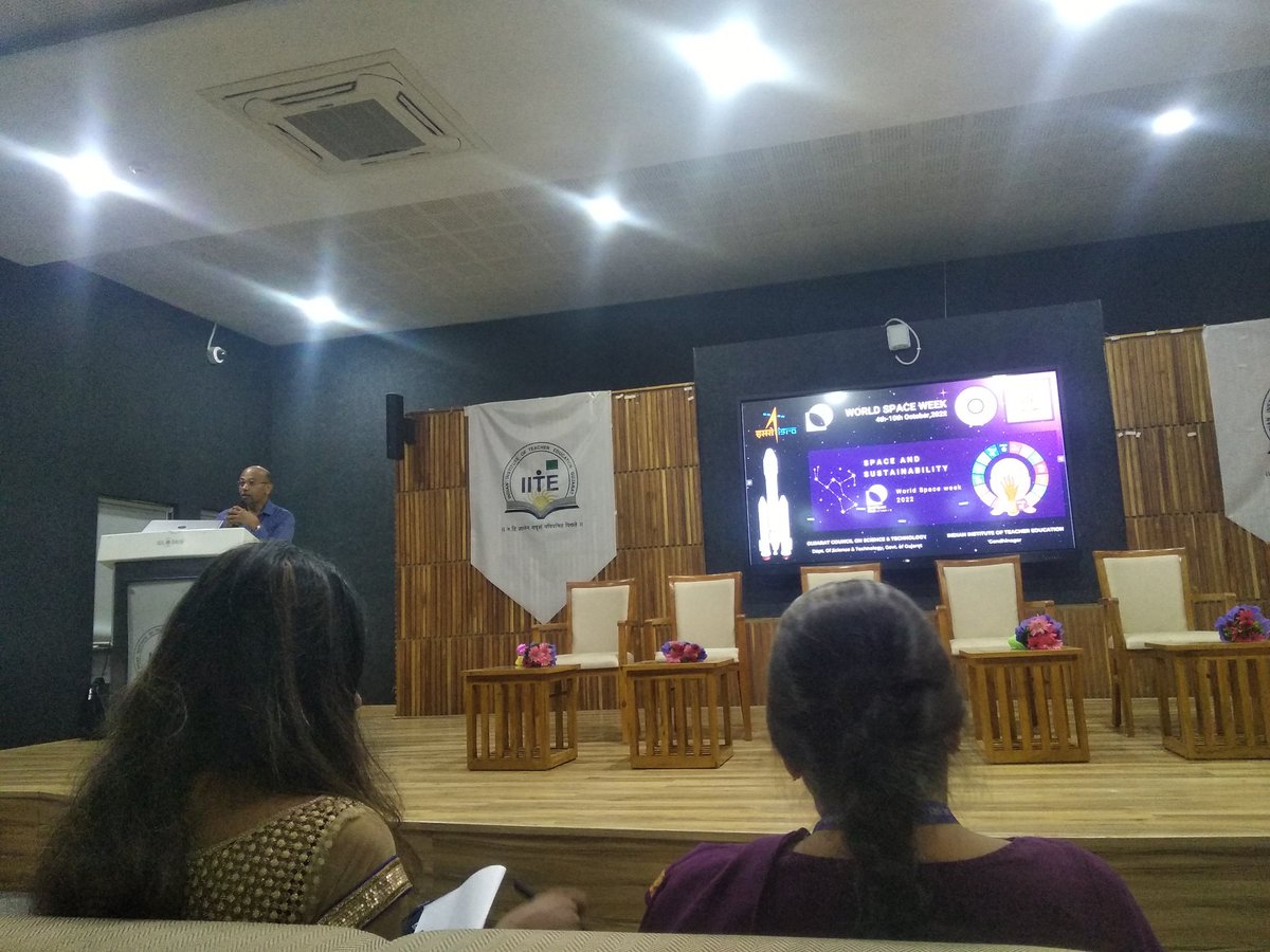 DrSangeetaRath3's tweet photo. @narottamsahoo @InfoGujcost @GujScienceCity @isro @IYBSSD2022 @wswindia @NASA @dstGujarat @PRLAhmedabad @IndiaDST @sstpdst @vnehra @jitu_vaghani @CMOGuj @PMOIndia @NASASun @SciComm_India On 7th day #WorldSpaceWeek2022
Program is organized @iitegandhinagar by @InfoGujcost & @isro
We welcome Dr Parul Patel & Dr Ram Rajak from SACISRO to address participants
Students participated actively in #QuizSession on the theme #Space and #Sustainability https://t.co/CY7RhoDiKt