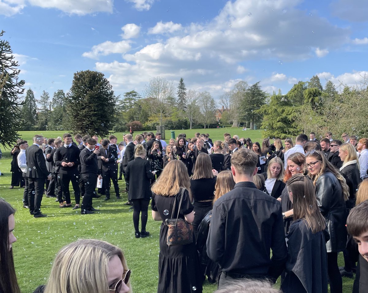 SBrinkley71's tweet photo. It’s #WorldMentalHealthDay; this is the gathering of young people at our friend Adam’s funeral; he was 20. We miss him. We wish we had known. We wish he could find the words. He was and is so loved. Talk. #talk #3DadsWalking #Adam https://t.co/uMZRFkVH0c