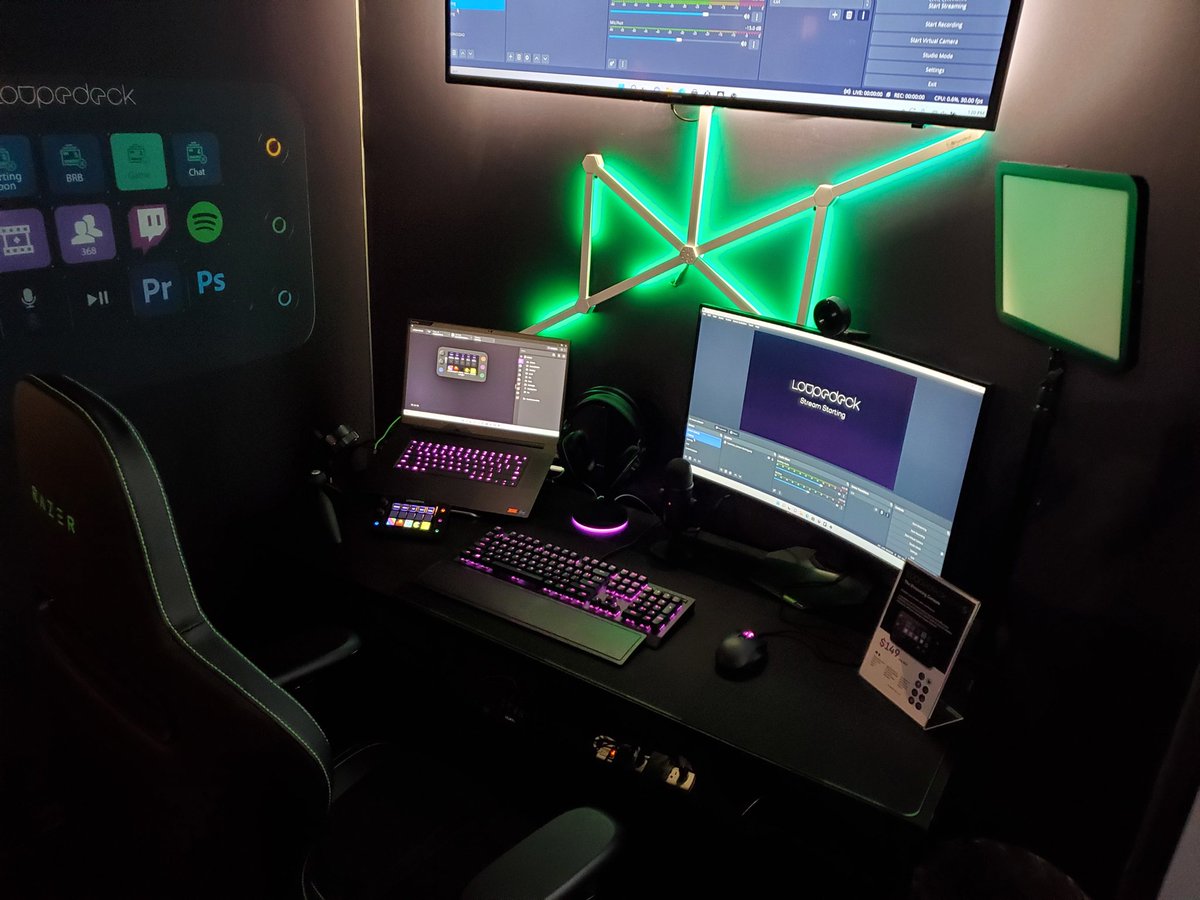 kaoticfoxx's tweet photo. I love this set up

@Loupedeck

 #loupedeck_twitchcon https://t.co/6iaOHxiAa8