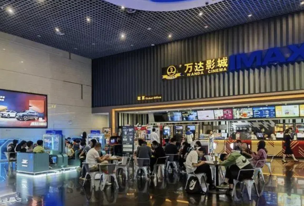 yicaichina's tweet photo. China’s box office during the week-long #NationalDay holiday bagged CNY1.5 billion (USD210.8 million), with domestic films including #HomeComing and #OrdinaryHero accounting for 99.98% of the total income, CCTV reported yesterday, citing the China Film Administration. https://t.co/3B1DpJvQnN