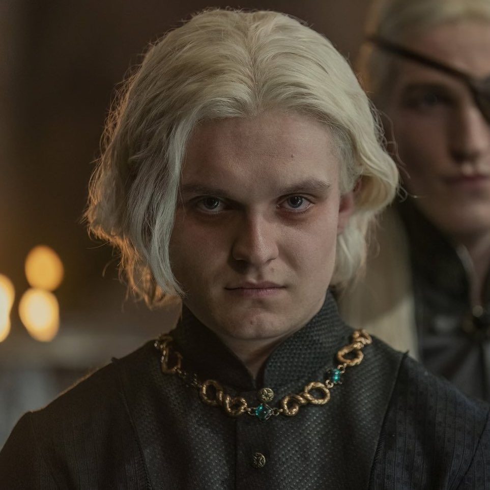 k8k_01's tweet photo. Same boy different font:

#HouseOfTheDragon #HouseTargaryen https://t.co/phnydJUxjt