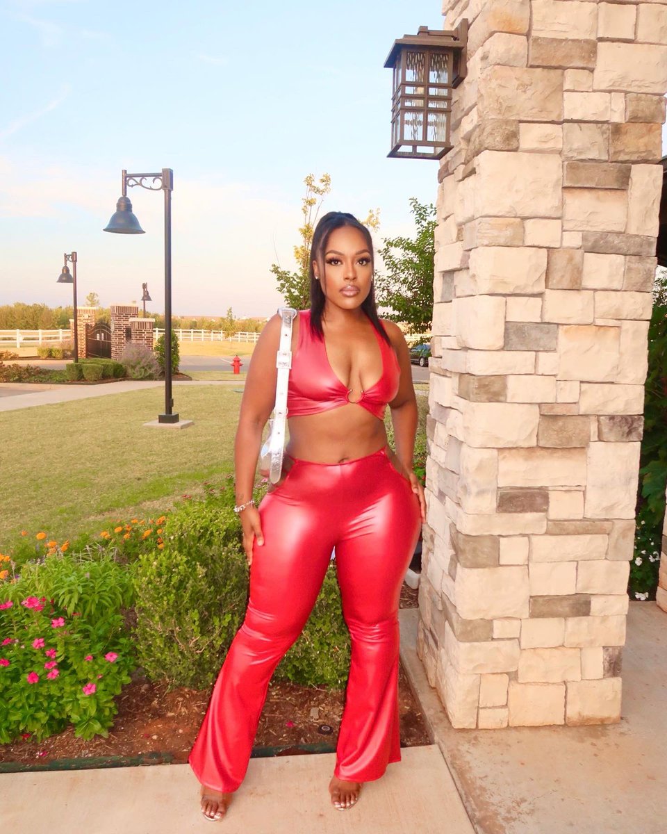 Thebrilashe's tweet photo. Said I fell off watch me get ahead again 😏

Set: @SheLuxeboutique drops 10/15 https://t.co/7nQKNkJVBc