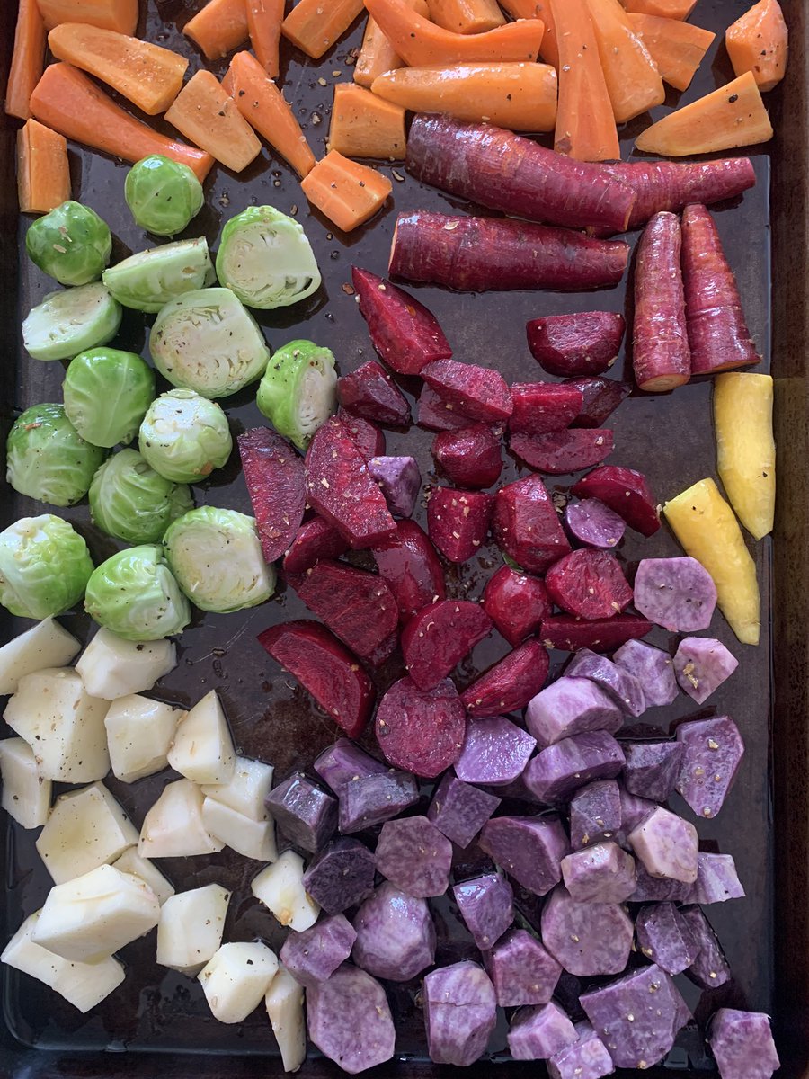the_garden_mom's tweet photo. Today I share Food To Table from my Backyard Garden! #foodtotable #gardentotable #gardentoplate #fresh #gardenmom #autumngarden #fallgarden #gardening #vegetables #vegetablegarden #organicgardening #vegetablegardens #mygarden #free #homegrown #homegrowing #organic #organicfood https://t.co/qxp98grhs1