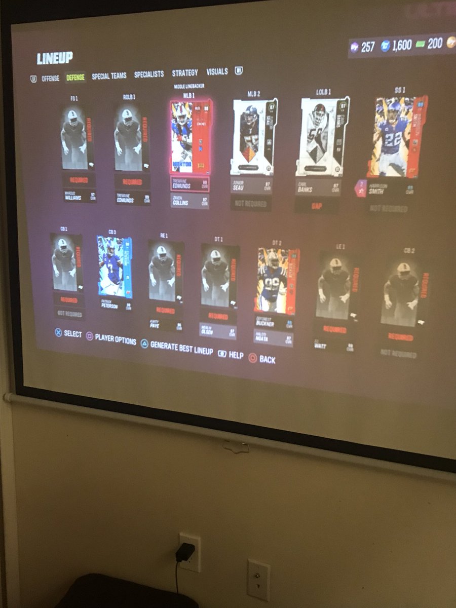 allsucesscore's tweet photo. Before and after my account got hacked on Thursday @EASPORTS_MUT @MaddenNFLDirect @EAMaddenNFL_MCS was going to compete but can’t without a team https://t.co/elQj1Y0hV7