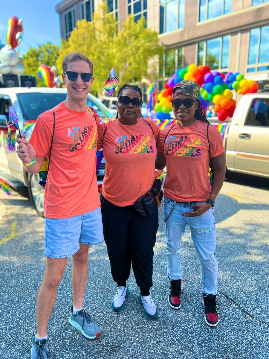 MsCAwesome's tweet photo. Had a great time in the Pride Parade with #apspride #nahs https://t.co/kH0T4HTGQB