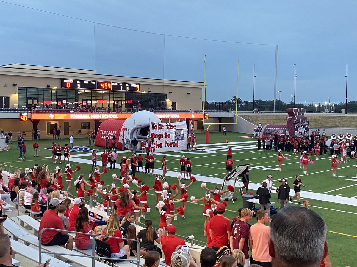 EmilyCourcier's tweet photo. Landon has such a great time in the sidelines of Friday’s night win against Waller! #dudeoftheweek @GLJH_Athletics @FootballTomball https://t.co/AuFB4X5BHZ