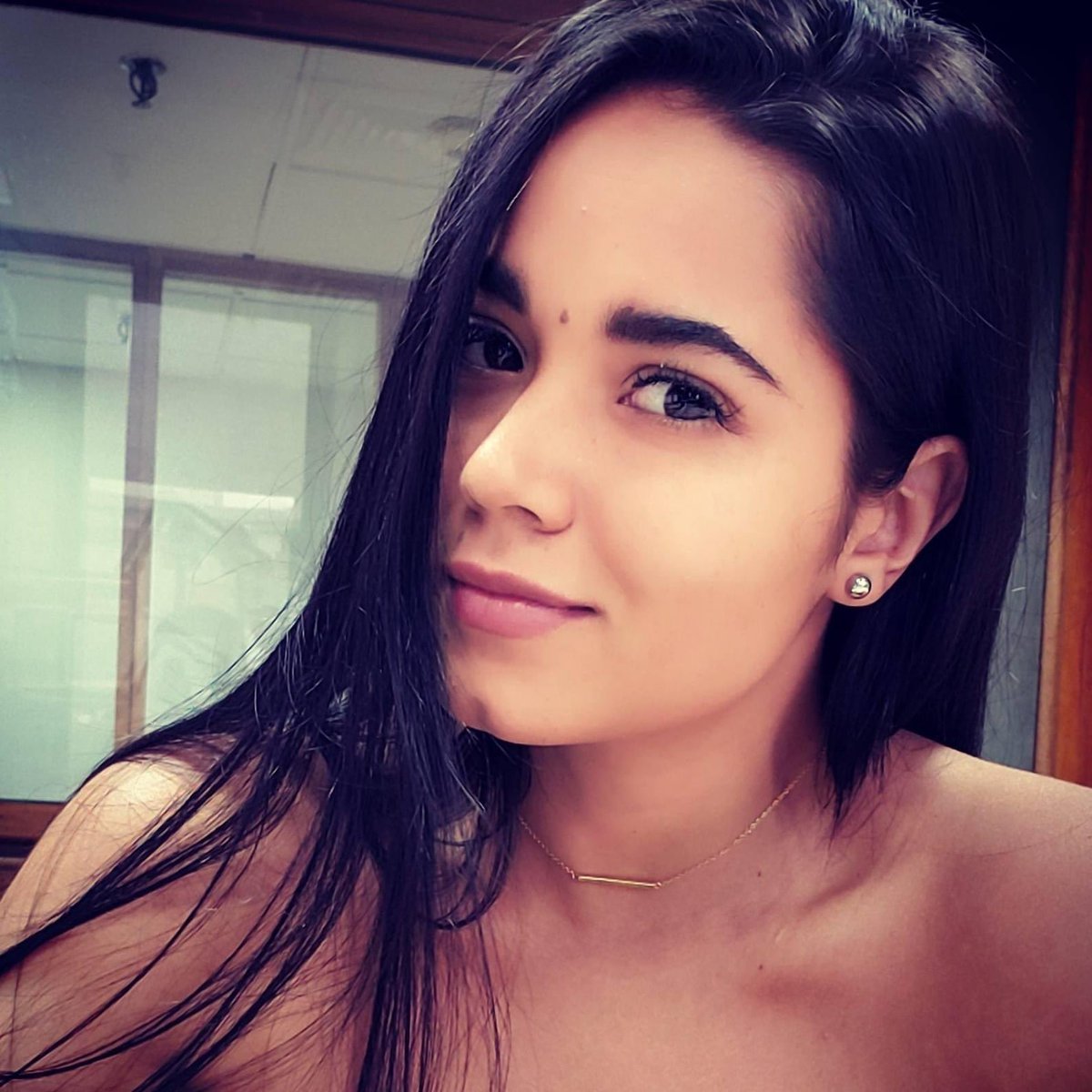 Jazmincanasfm's tweet photo. Feliz noche! Sueñen rico https://t.co/csPr5pDr2X