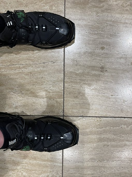 Watch Towelliee's leaked NSFW photo on TwXstars