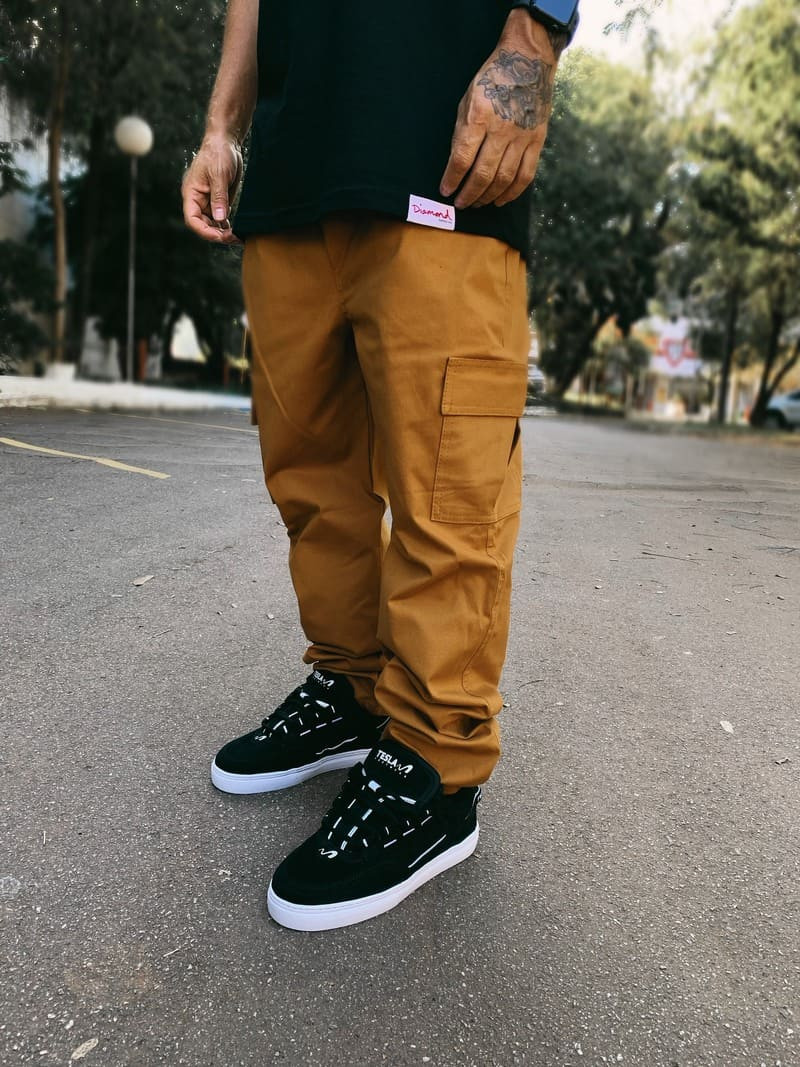 ggSaphi's tweet photo. VEMK⇨ 👖Calça CARGO - Skate Caqui 6 Bolsos Fechamento Cordão - Barra Soltinha 🐑🍃

           ~Streetwear/Ruawear
🔗https://t.co/R86YorNFbU

R$64,99-69,99
.
#streetwear #ruawear #shopee #shopee1010 #calçacargo #skate  #facilizza https://t.co/nv14XjqCxb