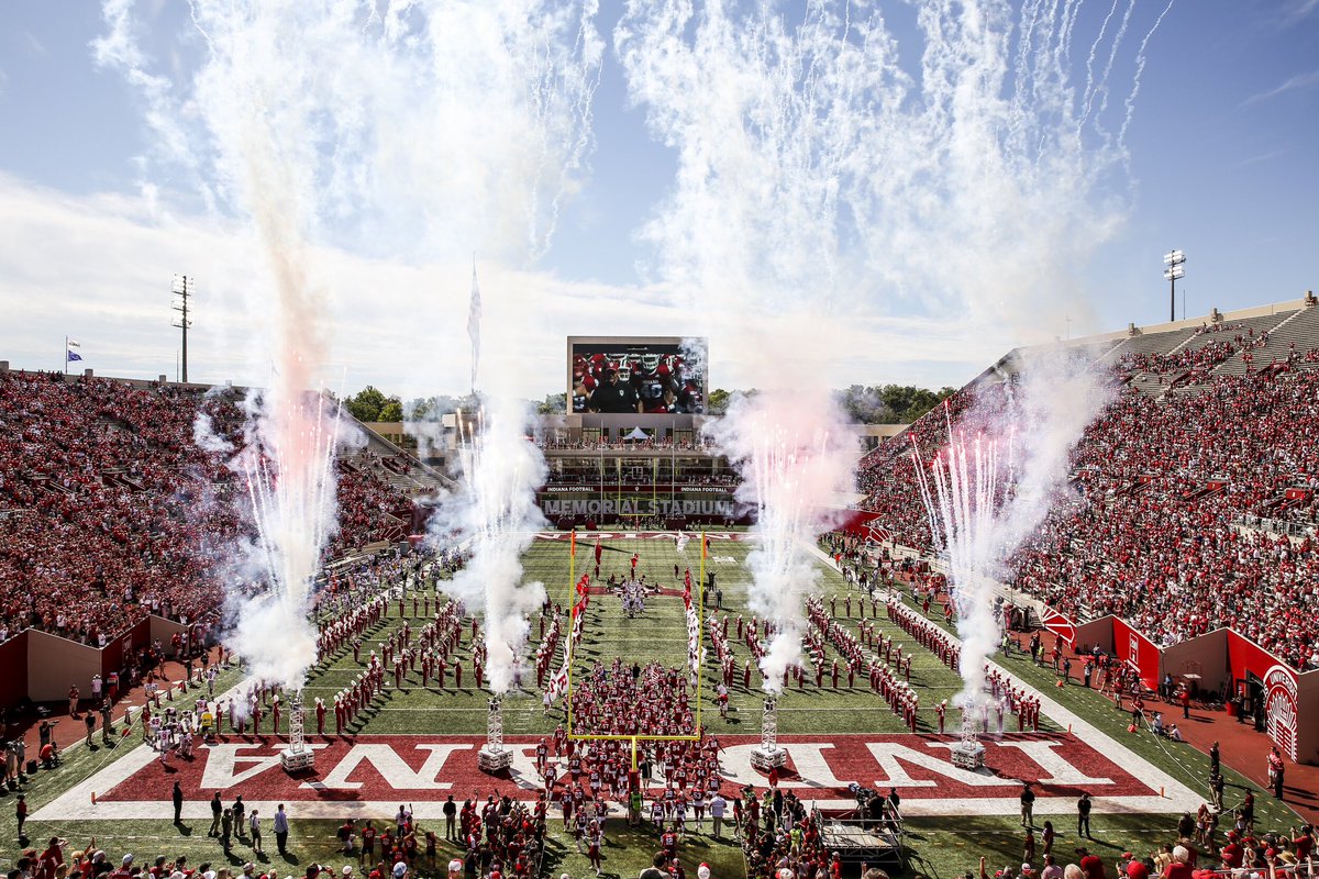 Derek_Smith23's tweet photo. Extremely blessed to have received a PWO offer from Indiana University! Thank you @coachhenry8 and the rest of the staff for the opportunity to visit and see the IU! I had a great time in Bloomington and loved seeing what Hoosier football is all about! @GregBiggins @Kmine4 https://t.co/zrZ4zCNh1t