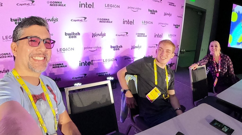 talk2MeGooseman's tweet photo. Well, that's a wrap for @TwitchCon 2022. Huge thank you to @AlejoP_47 and @Snugibun for joining me and helping in a discussion about “Building for accessibility and inclusivity on twitch.” If one person left the room motivated to build then I met my goal. https://t.co/TnUIg3OCcV