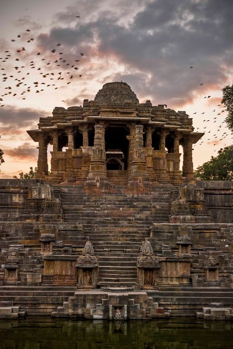 मोढेरा का सूर्य मंदिर