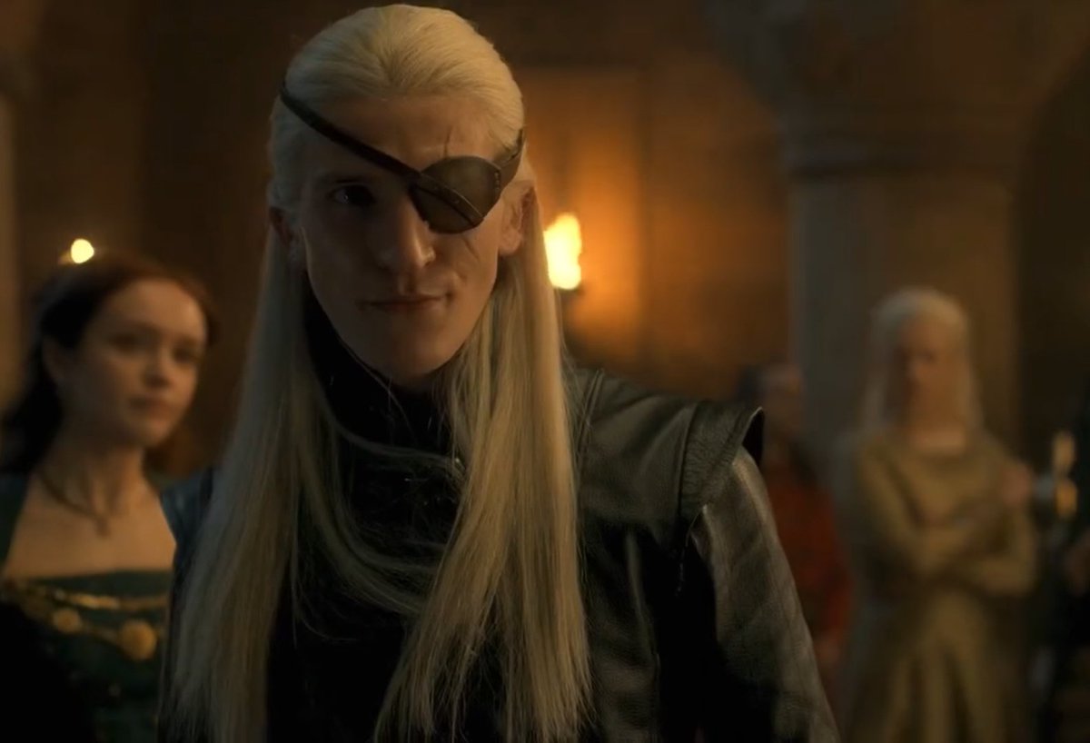 balerion_soiaf's tweet photo. Really, I'm team black but YOU CANNOT EXPECT ME TO BE IMPARTIAL TO THIS MAN, LIKE WTF OMG I LOVE YOU BAD BOY #HouseOfTheDragon https://t.co/CtlHmGw3Qo