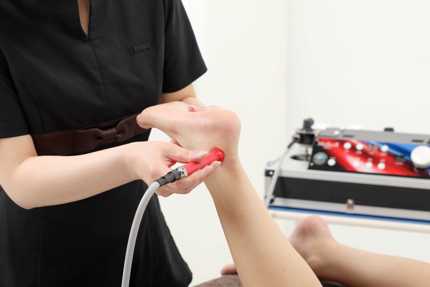 LAsmileheart's tweet photo. 「Medicell」を使用した、筋膜リリースの施術を始めました。 10月末までお試しコース　30分3,000円で体験いただけます！
通常1時間14,000円
お得なチケットも60分と90分がございます！
体験ご予約は、お早めに！ https://t.co/sxCvfvmjzR