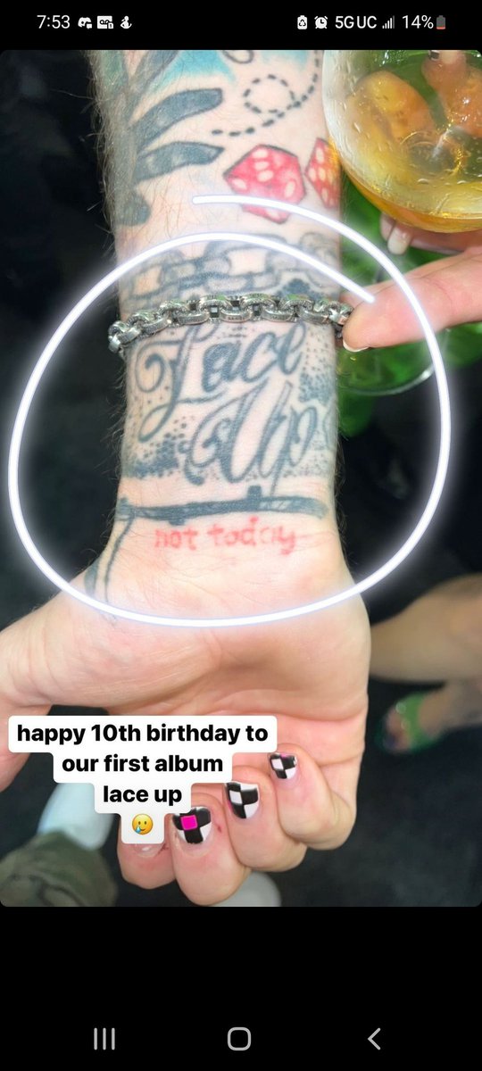 JynxX916's tweet photo. π€π―π―βοΈβοΈ Lace up all day Kells.@machinegunkelly Love you Colson. So happy to see you doing your thing. Never let anyone take away your smile. You've given mine back to me, so if you start to feel down, you can borrow mine. π―π€π©ΈβοΈβοΈ #WeAreEST #LaceUp #AllLove https://t.co/bKrbJeWjPm