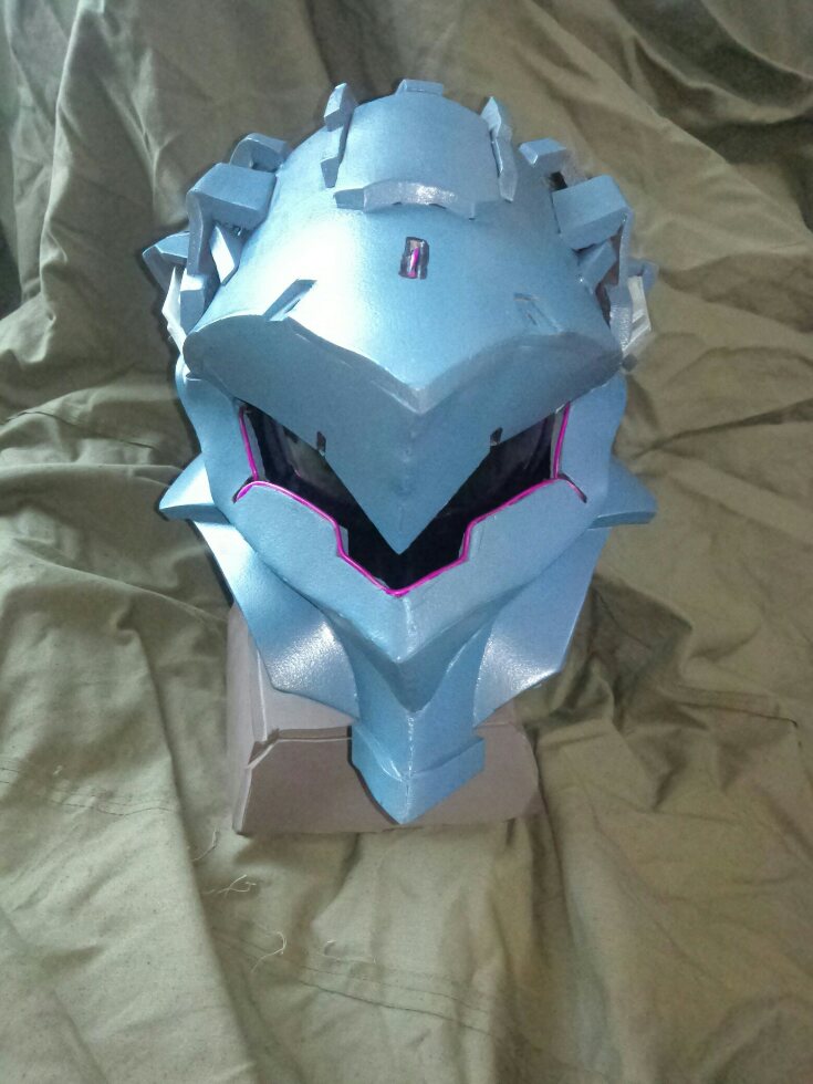 TOPOLMLD's tweet photo. バァドゥ(@11Vadu)さんに制作いただいたヘルメットが無事に到着いたしました！本当にありがとうございます！

装備は未だ選定中ですが、身の回りにあるもので取り急ぎ撮影 https://t.co/wczBtfLZSJ