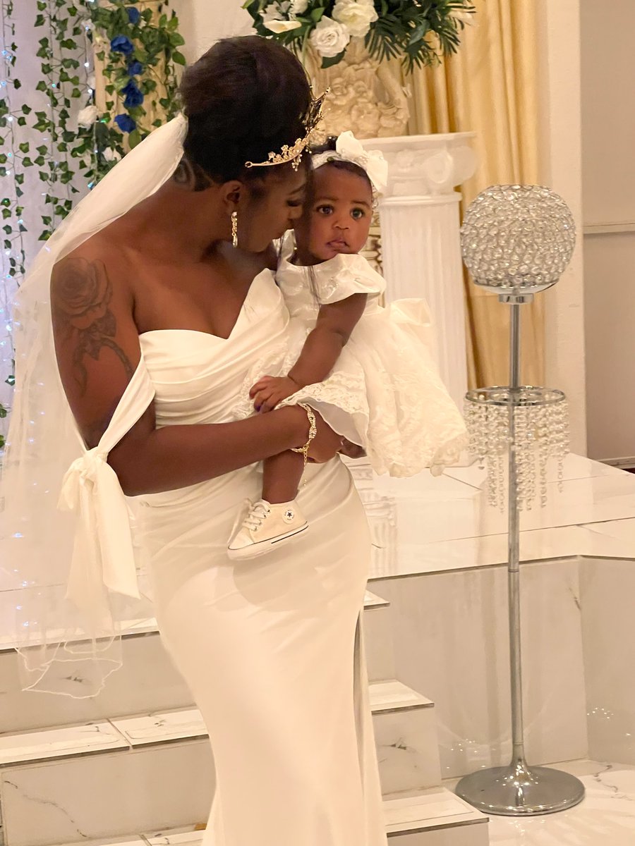 _BecomingNew's tweet photo. Officially Mr.&amp; Mrs.Jones ❤️‼️ https://t.co/2mc6pvZvJP
