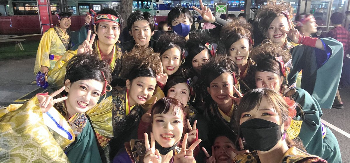 caradendo's tweet photo. 興奮して喧しい私めの為に快く写真撮影してくださり本当にありがとうございます！🙇‍♀🙇‍♀
プリントアウトして家宝にします🙏🏻🙏🏻🙏🏻🙏🏻

後でも写ってくださってて写真見返したときに爆笑した笑

#羽跳天 https://t.co/gWnUvsC42C