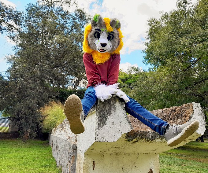 welp

#furry #fursuit #FursuitFriday on sunday idk https://t.co/OfaWpYkxms