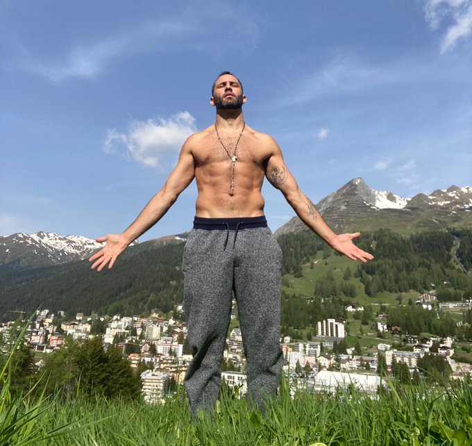 Sweet dreams 😋💙 https://t.co/NUrandU9t2<a href="/tag/twitterafterdark"class="tags"><span>#twitterafterdark</span></a>