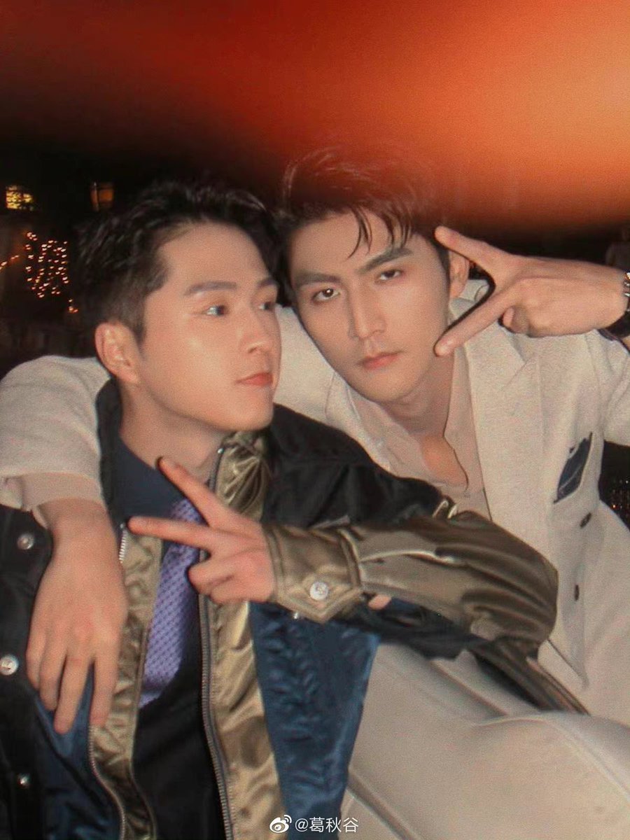 dramapotatoe's tweet photo. #GeQiugu shares old snaps as he wraps filming for romance drama #LoveFromGameBug
More - https://t.co/RKqMIChDXB https://t.co/BJZooGcpVt