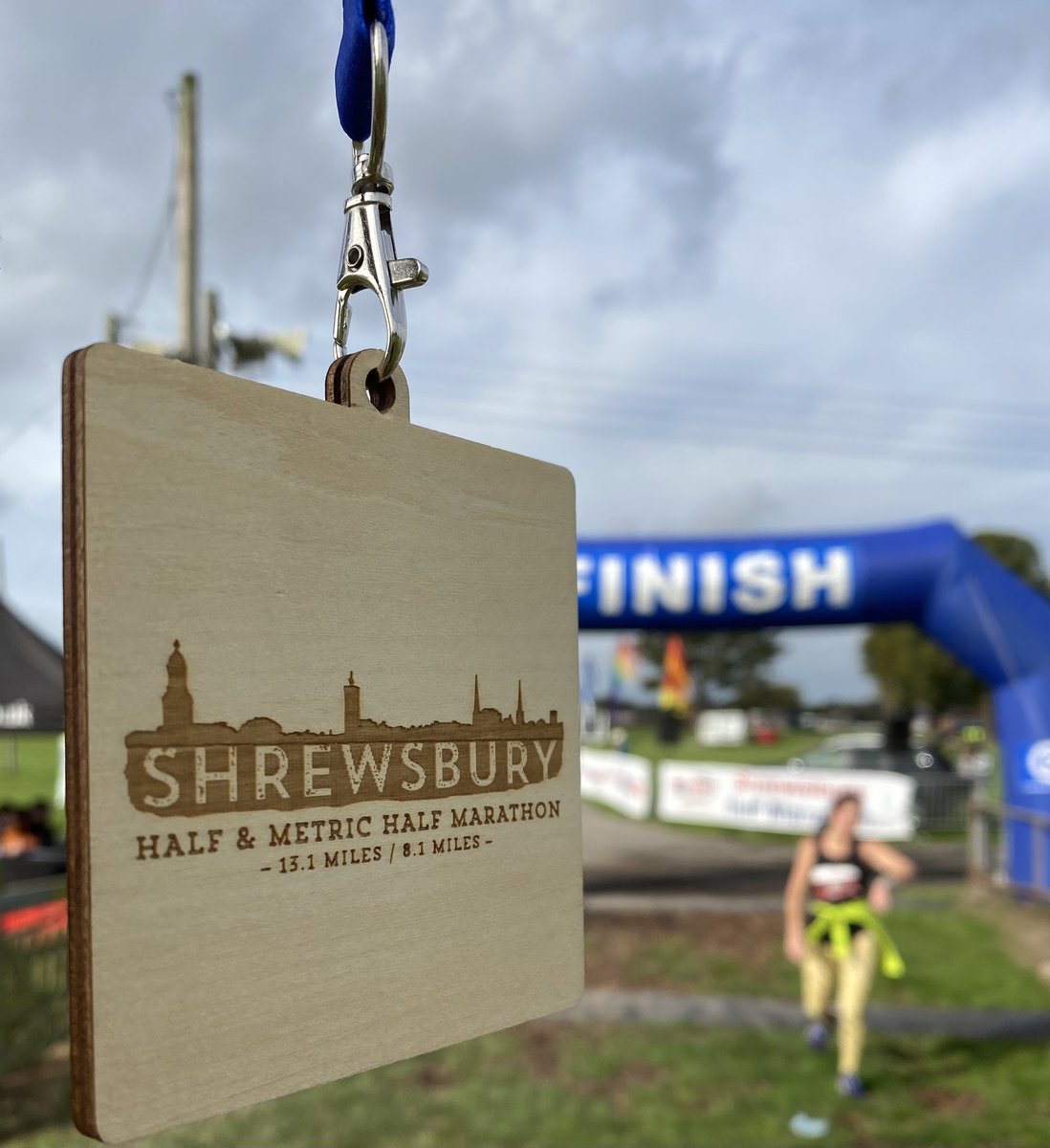 #medalmonday comes from a great day at @shrewsburyhalf - thank you to all those involved and volunteered

#ukrunchat <a href="/UKRunChat/">UKRunChat</a> <a href="/racecheck/">racecheck.com</a>